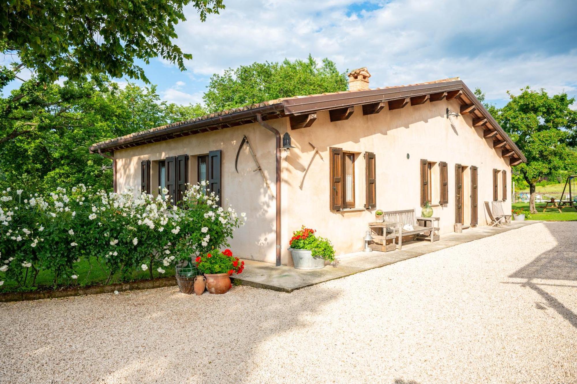 Agriturismo Il Castellaro Sassoferrato Exterior foto